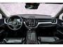 Volvo XC60 2.0 T5 Momentum | Trekhaak | Elektrisch bedienbare bestuurdersstoel | Stoelverwarming | Parkeercamera | DAB+ | Adaptieve LED verlichting | 19" lichtmetalen velgen | Keyless Entry |