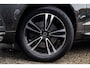 Volvo XC60 2.0 T5 Momentum | Trekhaak | Elektrisch bedienbare bestuurdersstoel | Stoelverwarming | Parkeercamera | DAB+ | Adaptieve LED verlichting | 19" lichtmetalen velgen | Keyless Entry |