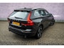 Volvo XC60 2.0 T5 Momentum | Trekhaak | Elektrisch bedienbare bestuurdersstoel | Stoelverwarming | Parkeercamera | DAB+ | Adaptieve LED verlichting | 19" lichtmetalen velgen | Keyless Entry |