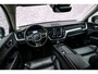 Volvo XC60 2.0 T5 Momentum | Trekhaak | Elektrisch bedienbare bestuurdersstoel | Stoelverwarming | Parkeercamera | DAB+ | Adaptieve LED verlichting | 19" lichtmetalen velgen | Keyless Entry |