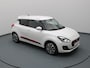 Suzuki Swift 1.0 Stijl Smart Hybrid Camera | Adapt. Cruise | Navi | Stoelverw. | Trekhaak