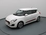 Suzuki Swift 1.0 Stijl Smart Hybrid Camera | Adapt. Cruise | Navi | Stoelverw. | Trekhaak
