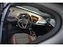 Volkswagen ID.4 First 77 kWh | Stoelverwarming | Stuurverwarming | Trekhaak | Adaptive Cruise Control | Navigatie | Apple Carplay | Keyless | Camera | Parkersensoren |