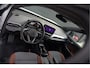Volkswagen ID.4 First 77 kWh | Stoelverwarming | Stuurverwarming | Trekhaak | Adaptive Cruise Control | Navigatie | Apple Carplay | Keyless | Camera | Parkeersensoren | NAP | BTW | Dealer Onderhouden