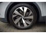 Volkswagen ID.4 First 77 kWh | Stoelverwarming | Stuurverwarming | Trekhaak | Adaptive Cruise Control | Navigatie | Apple Carplay | Keyless | Camera | Parkeersensoren | NAP | BTW | Dealer Onderhouden