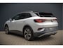 Volkswagen ID.4 First 77 kWh | Stoelverwarming | Stuurverwarming | Trekhaak | Adaptive Cruise Control | Navigatie | Apple Carplay | Keyless | Camera | Parkeersensoren | NAP | BTW | Dealer Onderhouden