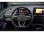 Volkswagen ID.4 First 77 kWh | Stoelverwarming | Stuurverwarming | Trekhaak | Adaptive Cruise Control | Navigatie | Apple Carplay | Keyless | Camera | Parkersensoren |