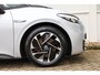 Volkswagen ID.3 204pk Life 58 kWh | Stoel-/ Stuurwielverwarming | Parkeersensoren | Navigatie