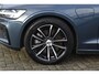 Volvo V60 T6 AWD 350PK Plug-in Hybrid Plus Dark | Trekhaak | H&K | 360 Camera| BLIS | ACC | Leder | Stuurverwarming