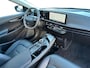 Kia EV6 Plus Advanced 84 kWh | Apple Carplay / Android Auto | Navigatiesysteem | Licht + Regensensor | Stoelverwarming + Stoelventilatie | Stuurverwarming | Elektrisch Verstelbare Voorstoelen | Bestuurdersstoel + Geheugen | Cruise Control Adaptief | Elektrisch bedienbare Achterklep | Dodehoekdetectie | Rijstrooksensor + Correctie | 20"Lichtmetalen Velgen