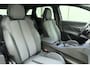 Peugeot 3008 1.6 HYbrid 180 Allure Pack Business | 19 inch | Automaat | Navigatie | Camera | Climate control | Parkeersensoren