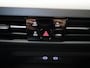 Volkswagen Golf VIII 1.5 TSI 96kW Life | Navigatie | Apple carplay | Virtual cockpit | Camera | Stoel/Stuurverwarming | Climate control | Parkeer sensoren | LED | LMV | Cruise control