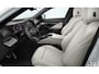 BMW i5 eDrive40 84 kWh M Sport Pro - Trekhaak - Driving Assistant Plus - Comfort Access - getinte Ruiten - Elektrisch verwarmde voorstoelen - Harman kardon - Iconic Glow - Active Guard - Parking Assistant -
