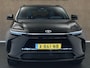 Toyota BZ4X Business Plus 71 kWh - ORIGINEEL NEDERLANDSE AUTO - NAVIGATIE FULL-MAP - ADAPTIEVE CRUISE CONTROL - VERWARMDE STOELEN VOOR / STUUR & VOORRUIT - PARKEERSENSOREN VOOR EN ACHTER - ACHTERUITRIJCAMERA - KEYLESS ENTRY & START - 3 FASE LADEN - DODEHOEKDETECTIE
