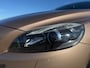 Volvo V40 Cross Country 2.5 T5 254 PK AWD Automaat Panoramdak BLIS Leder Memory Premium Sound Trekhaak 18" Velgen Navi Stoelverw.