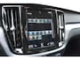 Volvo V60 2.0 B3 163pk Momentum Advantage | Trekhaak | Leer | Apple CarPlay / Android Auto | Camera | Adaptive Cruise