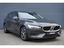 Volvo V60 2.0 B3 163pk Momentum Advantage | Trekhaak | Leer | Apple CarPlay / Android Auto | Camera | Adaptive Cruise