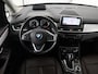 BMW 2-Serie Gran Tourer 220i Business Edition Plus | Luxury Line | Leder | Head-Up | Stoelverwarming | Trekhaak | Camera | Carplay | Full LED | Keyless | Navigatie | Cruise control | Bluetooth