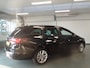 Opel Astra Sports Tourer 1.2 Business Edition 110pk Navigatie, Achteruitrijcamera, Clima controle, Stoel/Stuur verwarming, Elek ramen V/A, Elek spiegels, Sportstoelen, Pdc achter, Lm velgen 16', Xenon verlichting, Nederlandse auto!! Bovag afleverpakket 695,-