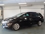 Opel Astra Sports Tourer 1.2 Business Edition 110pk Navigatie, Achteruitrijcamera, Clima controle, Stoel/Stuur verwarming, Elek ramen V/A, Elek spiegels, Sportstoelen, Pdc achter, Lm velgen 16', Xenon verlichting, Nederlandse auto!! Bovag afleverpakket 695,-