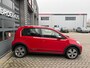Volkswagen Up! 1.0 BMT 75 pk cross | Airco | Cruise control | Parkeersensoor |