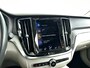 Volvo S60 Recharge T8 AWD Inscription | Panoramadak | Parkeercamera | Stoel- en Stuurverwarming | Trekhaak
