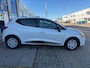Renault Clio 1.2 16V/ luxe uitvoeringen/ 5drs/ 1e EIG/ dealeronderhouden/ 1jaar apk/ volle opties zeer nette auto.
