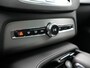 Volvo XC90 T8 Recharge AWD Ultimate Dark PHEV LONG RANGE 455pk 7 Persoons | Trekhaak af Fabriek | Panodak | Adaptive Cruise | 360 Camera | 22"L.M | Head Up | Google Maps | Pilot Assist | Harmand Kardon | Stuurverwarming | Plug In Hybrid