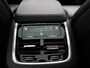 Volvo XC90 T8 Recharge AWD Ultimate Dark PHEV LONG RANGE 455pk 7 Persoons | Trekhaak af Fabriek | Panodak | Adaptive Cruise | 360 Camera | 22"L.M | Head Up | Google Maps | Pilot Assist | Harmand Kardon | Stuurverwarming | Plug In Hybrid