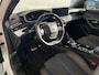Peugeot 2008 1.2 PureTech GT|Automaat|Trekhaak|LED|Carplay|Android Auto|Parelmoer|Two-Tone