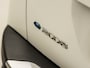 Peugeot e-2008 EV Sport 50 kWh Automaat (APPLE CARPLAY, PARELMOER, PARKEERSENSOREN, CRUISE, SPORTSTOELEN, KEYLESS, NIEUWE APK, NIEUWSTAAT)