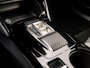 Peugeot e-2008 EV Sport 50 kWh Automaat (APPLE CARPLAY, PARELMOER, PARKEERSENSOREN, CRUISE, SPORTSTOELEN, KEYLESS, NIEUWE APK, NIEUWSTAAT)