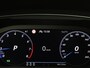 Volkswagen Tiguan 1.5 TSI R-Line | Stoelverwarming | Adaptive cruise | Matrix LED | Keyless | 19'' | Parkeerhulp | Virtual Cockpit | Carplay | Navigatie | Climate control