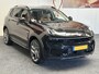 Lynk & Co 01 1.5 GREY LINE PREMIUM COGNAC LEDER 100 STUKS OP VOORRAAD ! VOL OPTIES ! 360 CAMERA ADAPTIVE CRUISE CONTROL PANORAMA SCHUIF/KANTELDAK APPLE CARPLAY/ANDROID RIJSTROOKSENSOREN ZEER MOOI !!