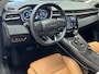 Lynk & Co 01 1.5 GREY LINE PREMIUM COGNAC LEDER 100 STUKS OP VOORRAAD ! VOL OPTIES ! 360 CAMERA ADAPTIVE CRUISE CONTROL PANORAMA SCHUIF/KANTELDAK APPLE CARPLAY/ANDROID RIJSTROOKSENSOREN ZEER MOOI !!