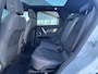 Land Rover Discovery Sport P300e 1.5 R-Dynamic SE | 360 Camera | Adaptive Cruise | Panoramadak | Sfeerverlichting | Suede bekleding |