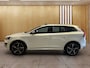 Volvo XC60 2.0 T5 FWD R-Design | Achteruitrijcamera | Extra getint glas | Keyless entry
