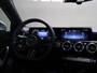 Mercedes-Benz A-klasse 250e Business Solution AMG | Panoramaschuifdak | Night pakket | Achteruitrijcamera | Stoelverwarming | MULTIBEAM LED |