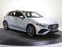 Mercedes-Benz A-klasse 250e Business Solution AMG | Panoramaschuifdak | Night pakket | Achteruitrijcamera | Stoelverwarming | MULTIBEAM LED |