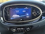 Toyota Aygo X 1.0 VVT-i MT Envy 5-Deurs | Climate control | Navigatie | Camera | 18" LM-Velgen | Elektrisch Pakket | Cruise control | Private-Glass | LED Verlichting | DAB