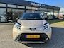 Toyota Aygo X 1.0 VVT-i MT Envy 5-Deurs | Climate control | Navigatie | Camera | 18" LM-Velgen | Elektrisch Pakket | Cruise control | Private-Glass | LED Verlichting | DAB