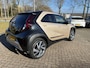 Toyota Aygo X 1.0 VVT-i MT Envy 5-Deurs | Climate control | Navigatie | Camera | 18" LM-Velgen | Elektrisch Pakket | Cruise control | Private-Glass | LED Verlichting | DAB