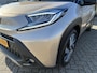 Toyota Aygo X 1.0 VVT-i MT Envy 5-Deurs | Climate control | Navigatie | Camera | 18" LM-Velgen | Elektrisch Pakket | Cruise control | Private-Glass | LED Verlichting | DAB