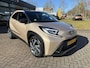Toyota Aygo X 1.0 VVT-i MT Envy 5-Deurs | Climate control | Navigatie | Camera | 18" LM-Velgen | Elektrisch Pakket | Cruise control | Private-Glass | LED Verlichting | DAB