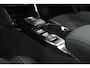 Peugeot e-2008 EV GT 50 kWh | 3 Fase Laadfunctie | Schuif-/Kanteldak | Alcantara Pakket | Camera | Apple Carplay