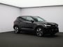 Volvo EX40 Single Motor Extended Range Ultra 82 kWh / Trekhaak / Panoramadak / 360 Camera / Harman Kardon / Nubuck Bekleding / Getint Glas / Elektrische Stoelen / All-Seasons /