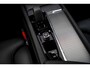 Volvo V60 2.0 B3 Plus Dark | Trekhaak | Panoramadak | 360 Camera | Harman/Kardon | Standkachel | All-Season Banden | Stoelverwarming voor en achter | Stuurverwarming | Power Seats |