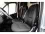 Opel Movano 2.2D L2H2 140PK 3.5t Automaat BPM vrij | Cruise control | Climate control | Achteruitrijcamera | Betimmering | Navigatie