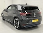 Volkswagen ID.3 First Max 58 kWh TREKHAAK AFNEEMBAAR | NAVIGATIE | ALL SEASON BANDEN | NETTE AUTO!