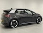 Volkswagen ID.3 First Max 58 kWh TREKHAAK AFNEEMBAAR | NAVIGATIE | ALL SEASON BANDEN | NETTE AUTO!